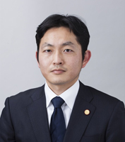 弁理士連合クラブ幹事長　梶　俊和